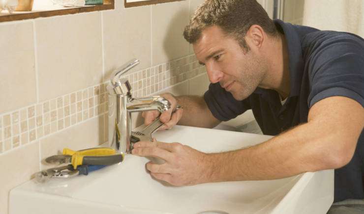 Got a leaking? Hire an experienced plumber